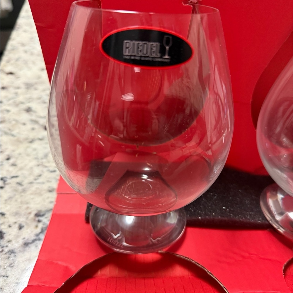 VINTAGE RIEDEL TYROL Crystal Pinot Noir Wine Glasses Heavy Base RARE Retired - Picture 4 of 9